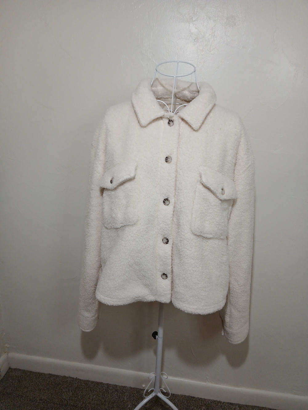 Thread & Supply Ivory Sherpa Fleece Button Front Jacket Sz. M